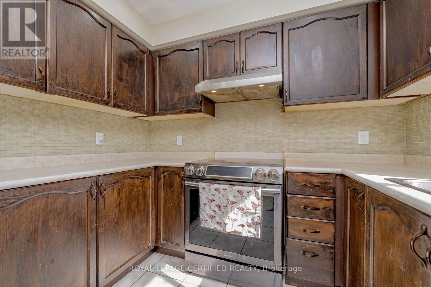 26 Bushcroft Trail, Brampton, Ontario L7A 2L1 - Photo 12 - W12547844