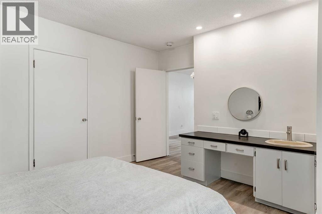 342 Superior Avenue Sw, Calgary, Alberta  T3C 2J2 - Photo 25 - A2265777