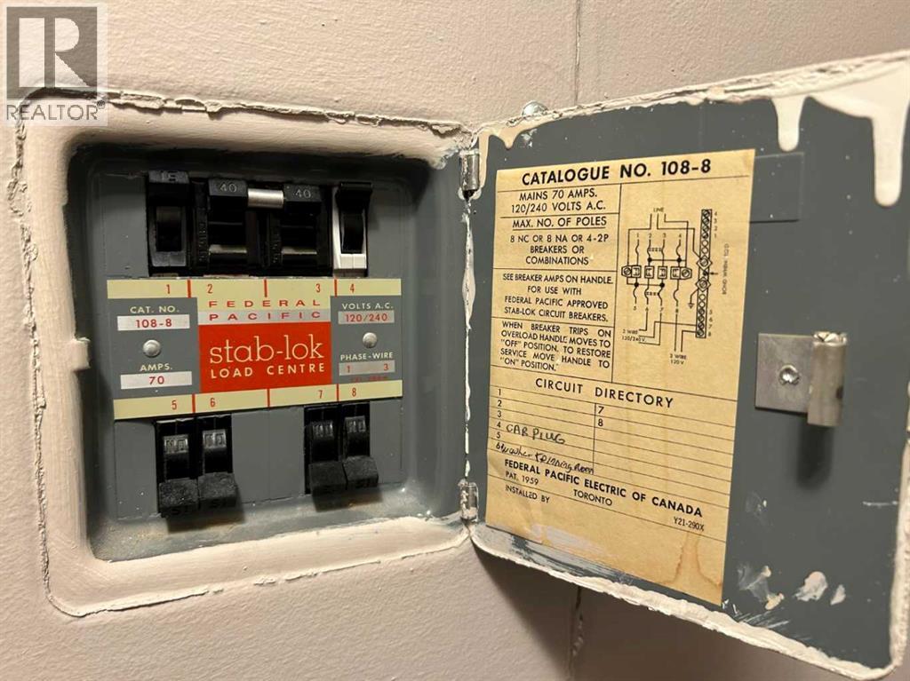 2712/2716 Brentwood Boulevard Nw, Calgary, Alberta  T2L 1J4 - Photo 7 - A2249481