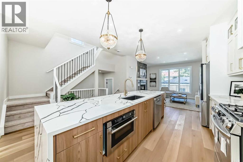 4816 70 Street Nw, Calgary, Alberta  T3B 2K6 - Photo 6 - A2232447