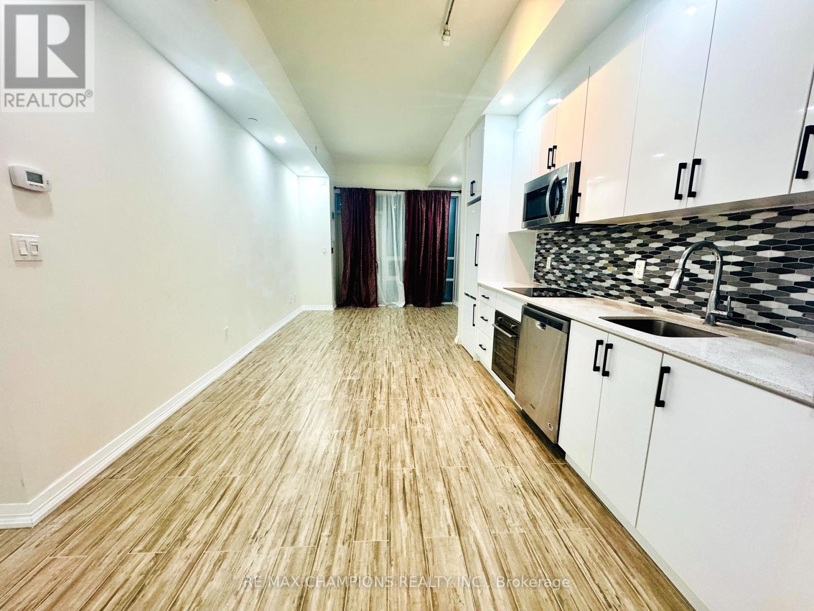 103 - 460 Adelaide Street E, Toronto, Ontario  M5A 1N6 - Photo 3 - C12376210