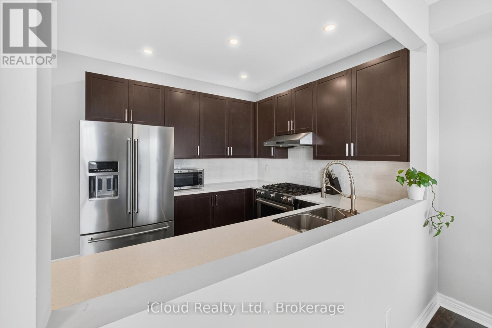 617 Mockridge Terrace, Milton, Ontario L9T 7V2 - Photo 16 - W12547340