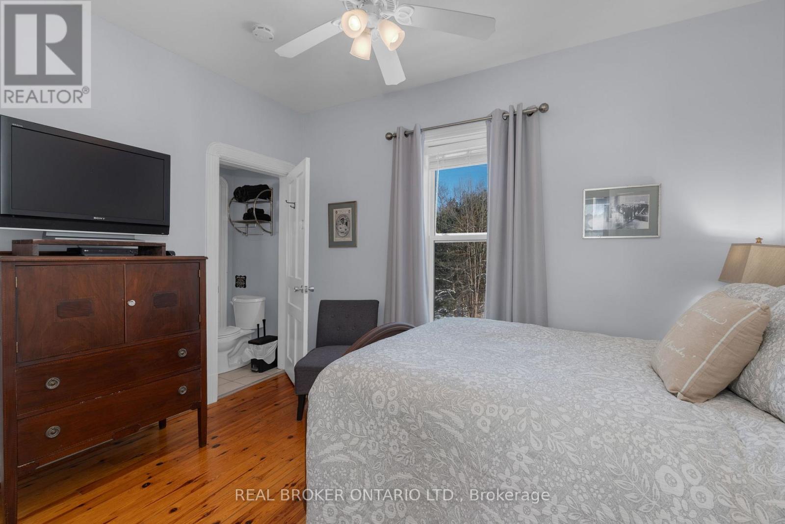 1002 Cowbell Lane, Gravenhurst, Ontario  P0E 1N0 - Photo 31 - X12312892