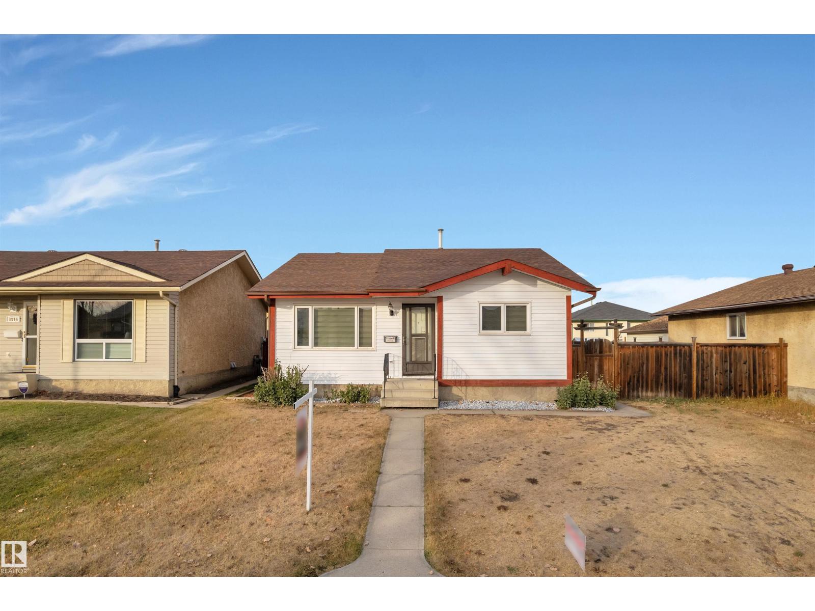 1912 151 Ave Nw, Edmonton, Alberta  T5Y 2A6 - Photo 5 - E4465854