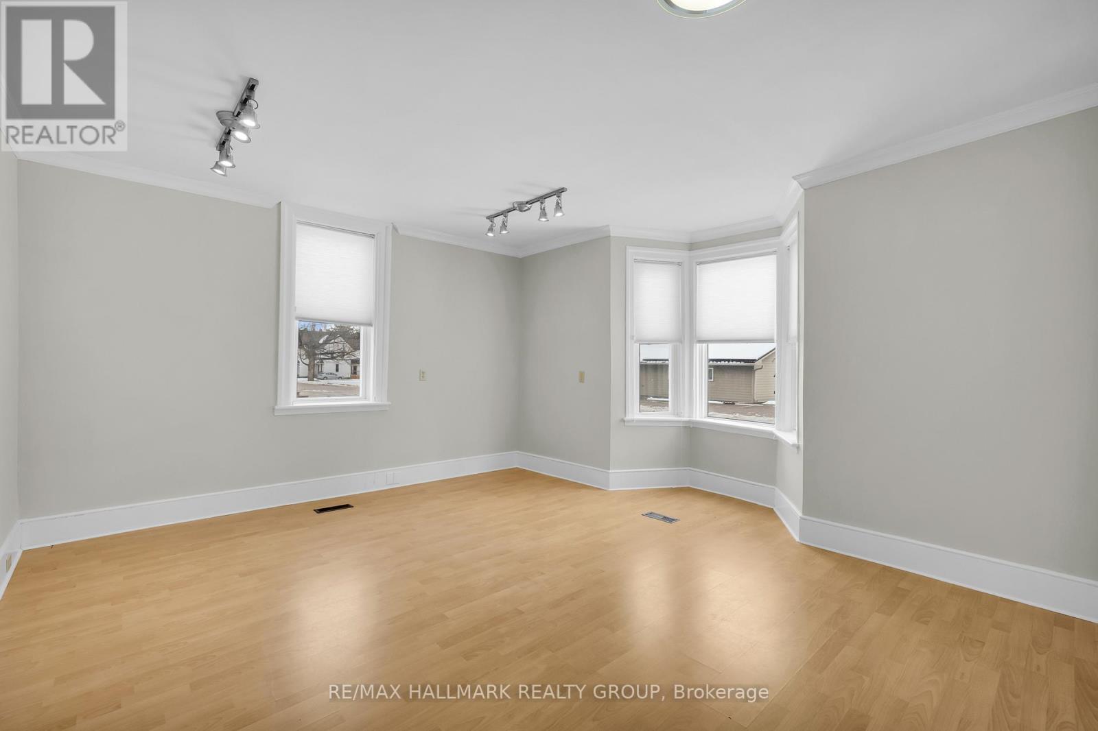 1 - 10 Wellington Street E, Athens, Ontario K0E 1B0 - Photo 11 - X12547884