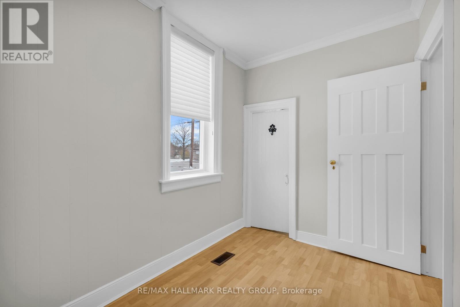 1 - 10 Wellington Street E, Athens, Ontario K0E 1B0 - Photo 20 - X12547884