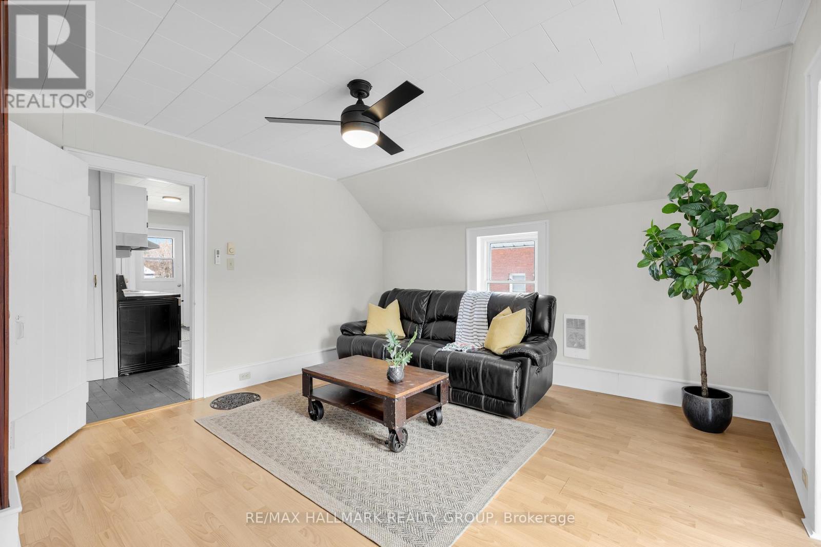 2 - 10 Wellington Street E, Athens, Ontario K0E 1B0 - Photo 12 - X12547886