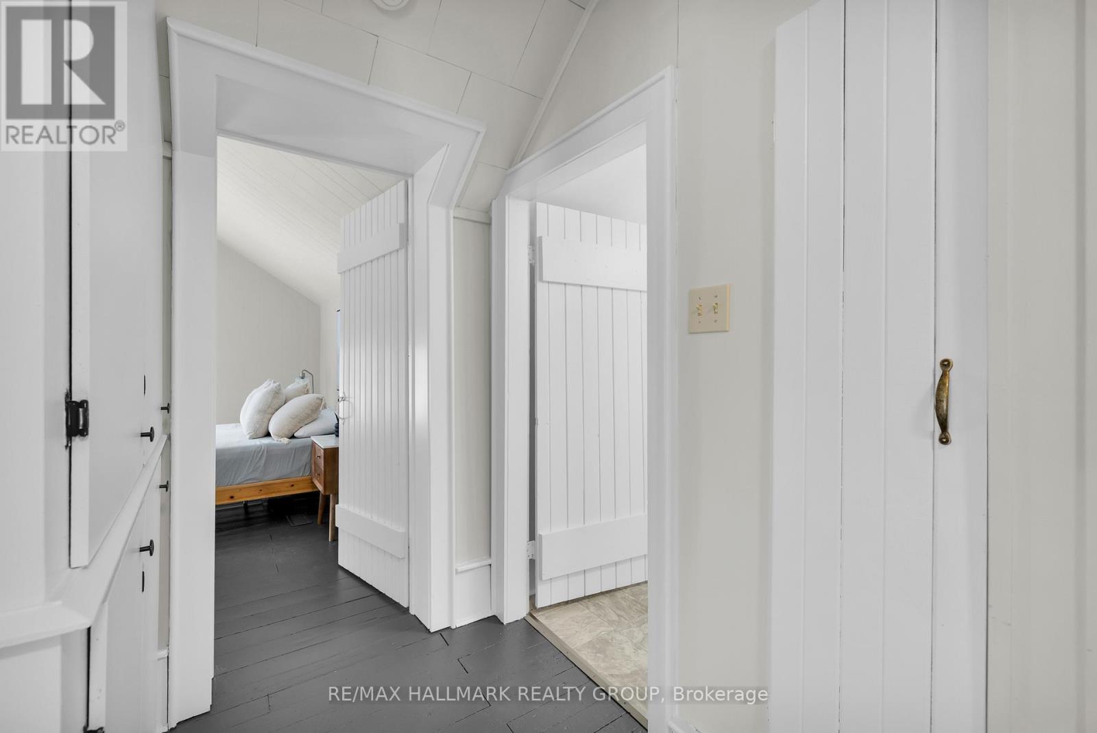 2 - 10 Wellington Street E, Athens, Ontario K0E 1B0 - Photo 13 - X12547886