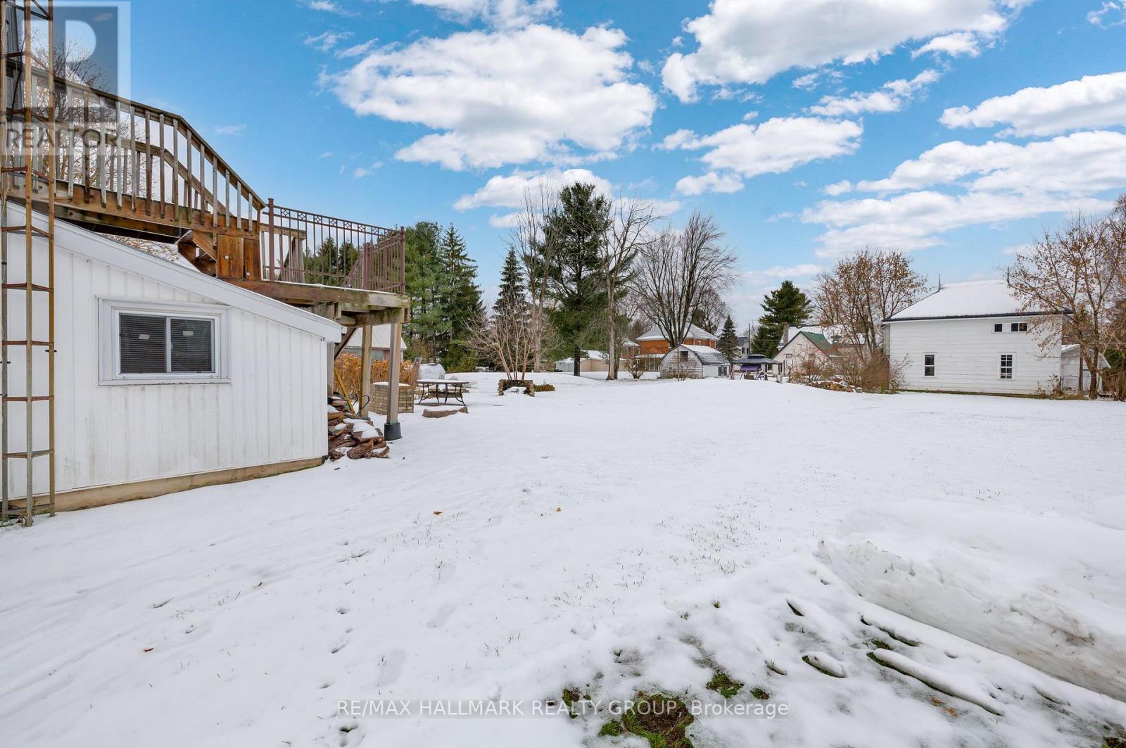 10 Wellington Street E, Athens, Ontario K0E 1B0 - Photo 28 - X12547888