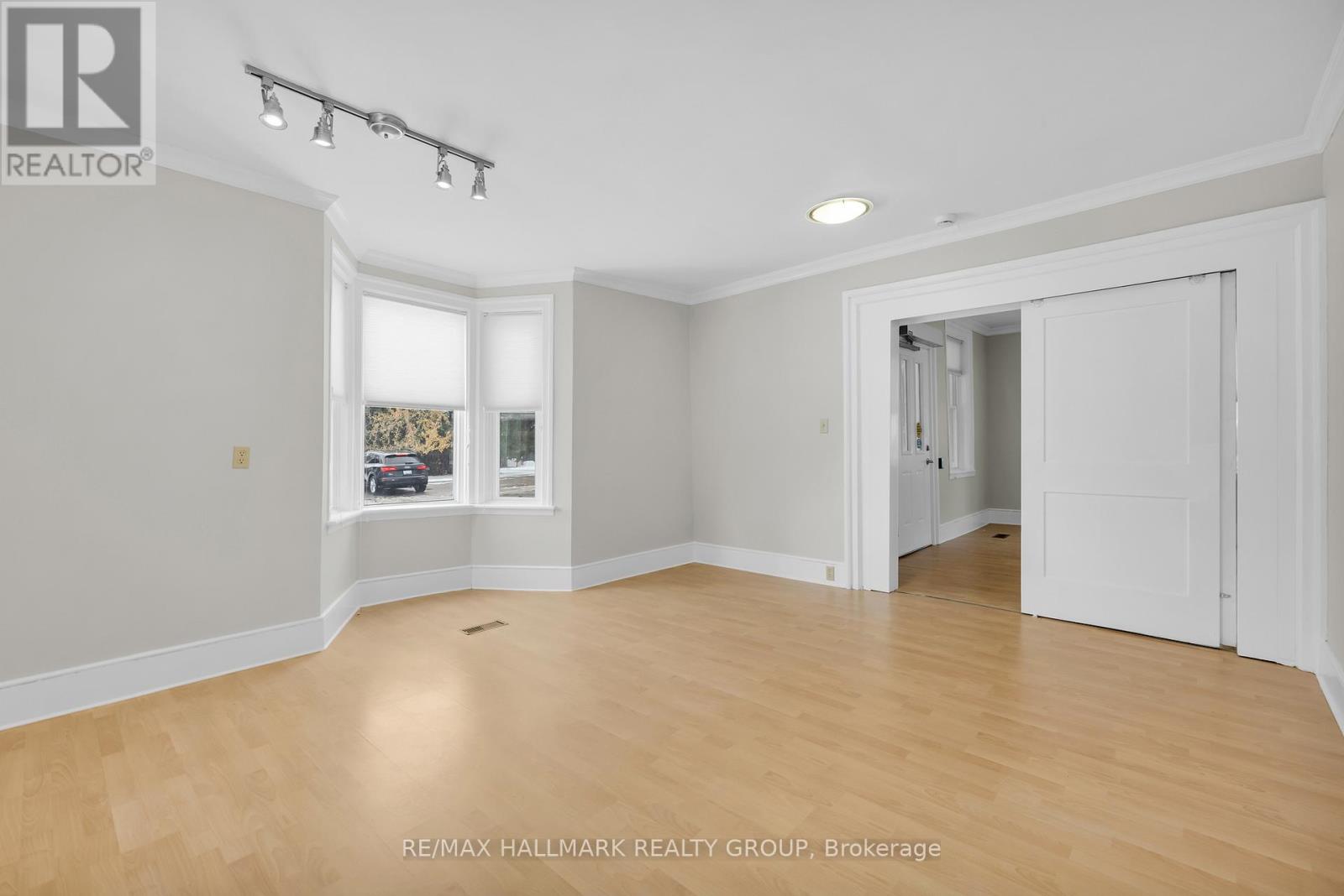 10 Wellington Street E, Athens, Ontario K0E 1B0 - Photo 6 - X12547888