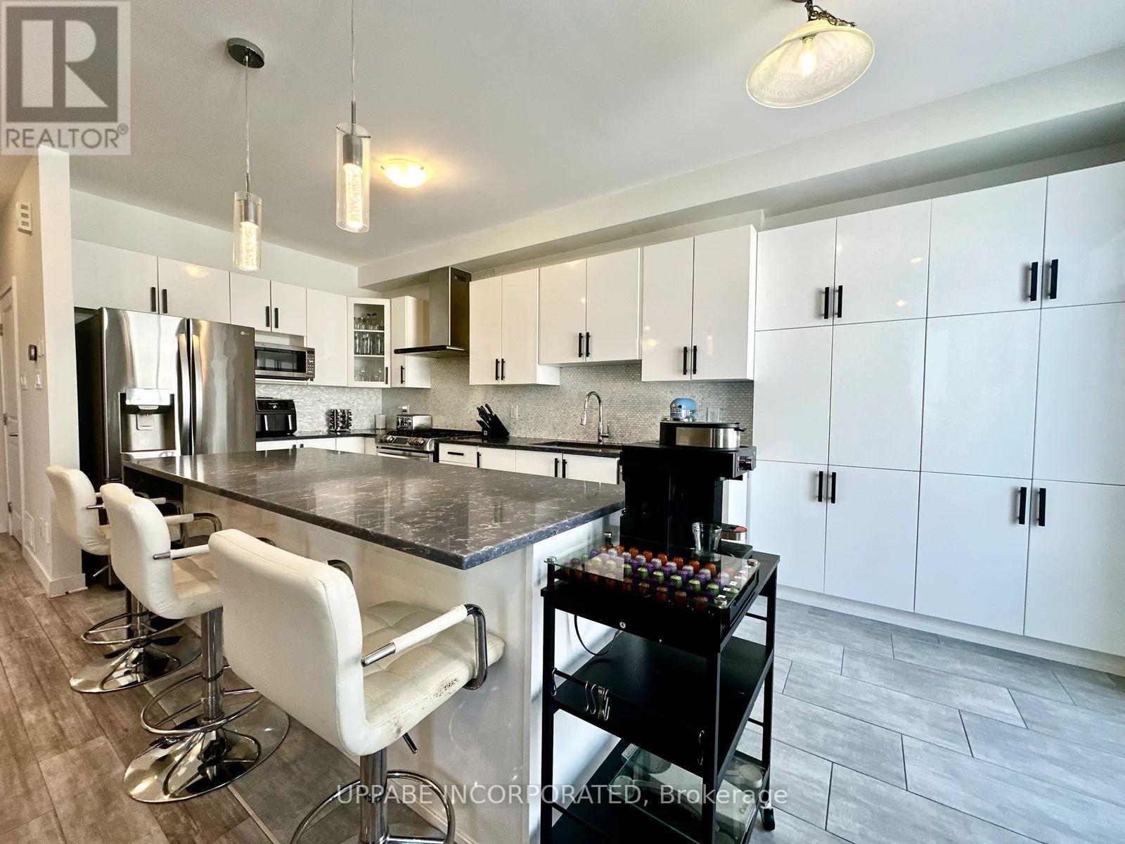 63 Gardenpost Terrace, Ottawa, Ontario  K4A 5H2 - Photo 4 - X12547894