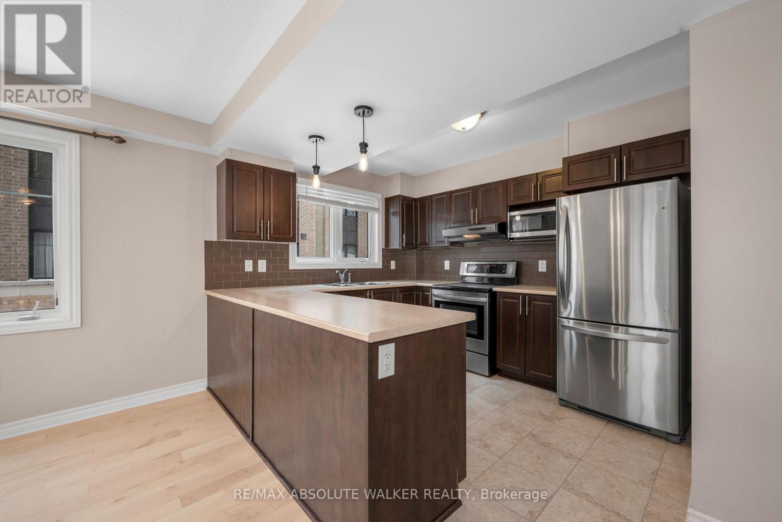 A - 262 Titanium Private, Ottawa, Ontario K1C 0A5 - Photo 13 - X12354121