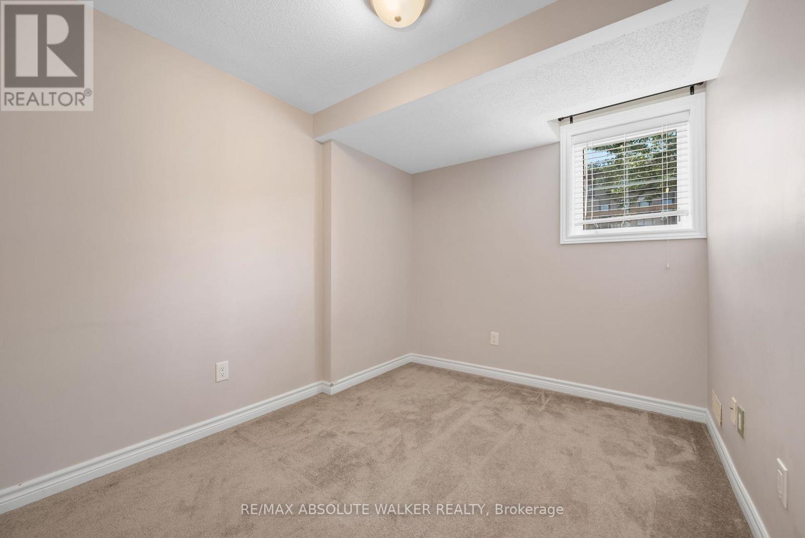 A - 262 Titanium Private, Ottawa, Ontario K1C 0A5 - Photo 22 - X12354121