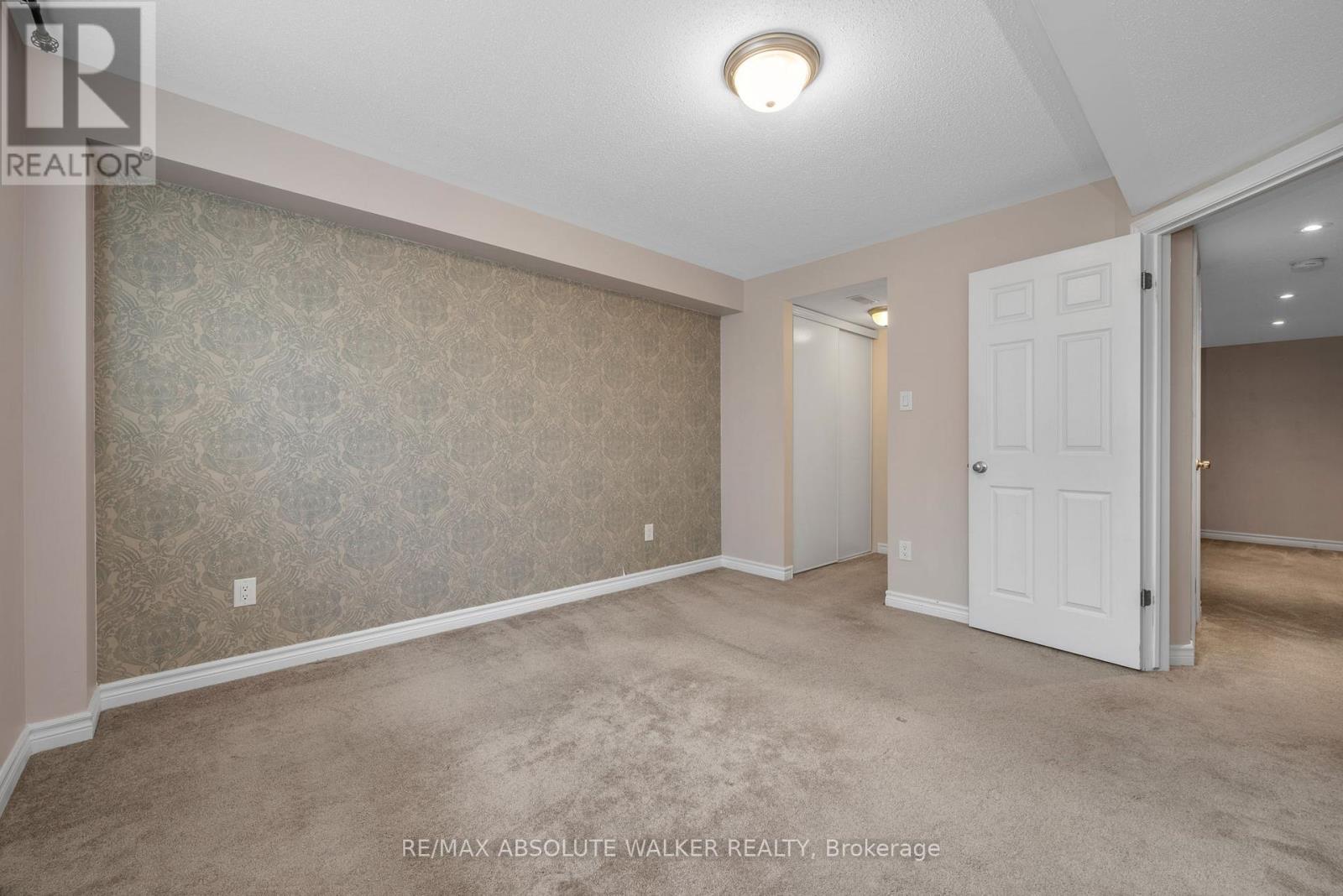 A - 262 Titanium Private, Ottawa, Ontario K1C 0A5 - Photo 31 - X12354121