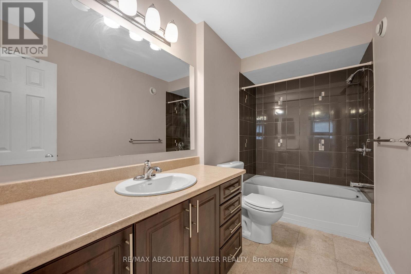 A - 262 Titanium Private, Ottawa, Ontario K1C 0A5 - Photo 27 - X12354121