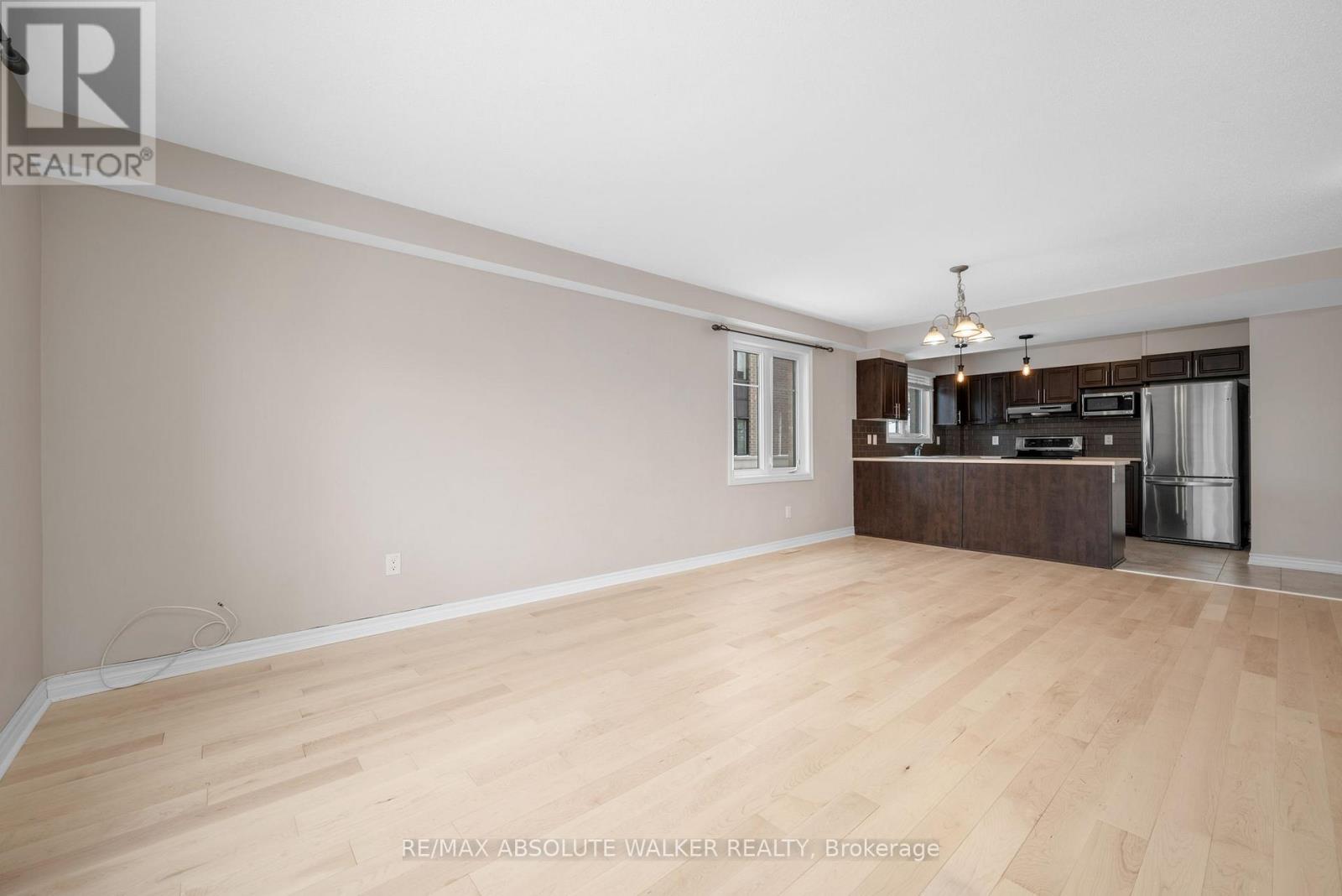 A - 262 Titanium Private, Ottawa, Ontario K1C 0A5 - Photo 9 - X12354121