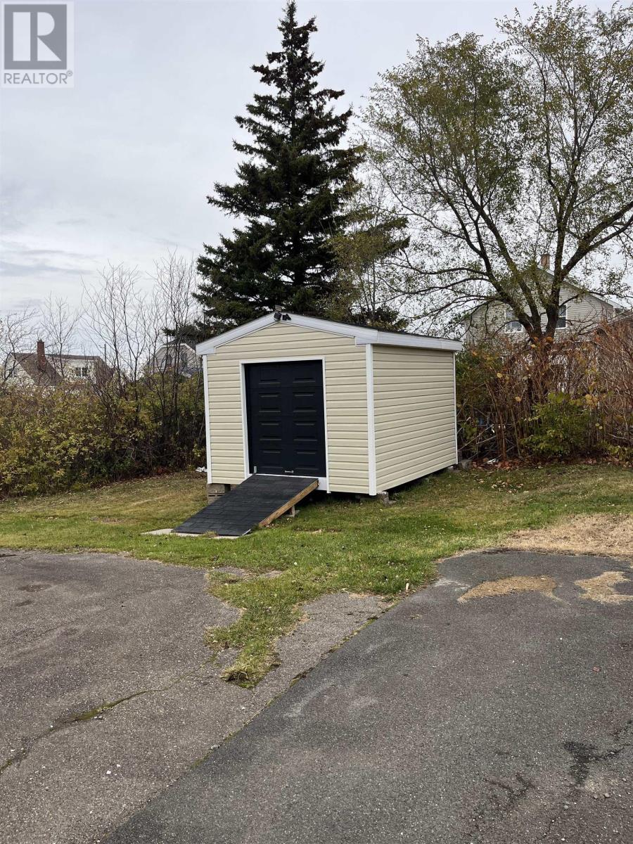 25 Morrison Street, Glace Bay, Nova Scotia  B1A 2G7 - Photo 19 - 202527718