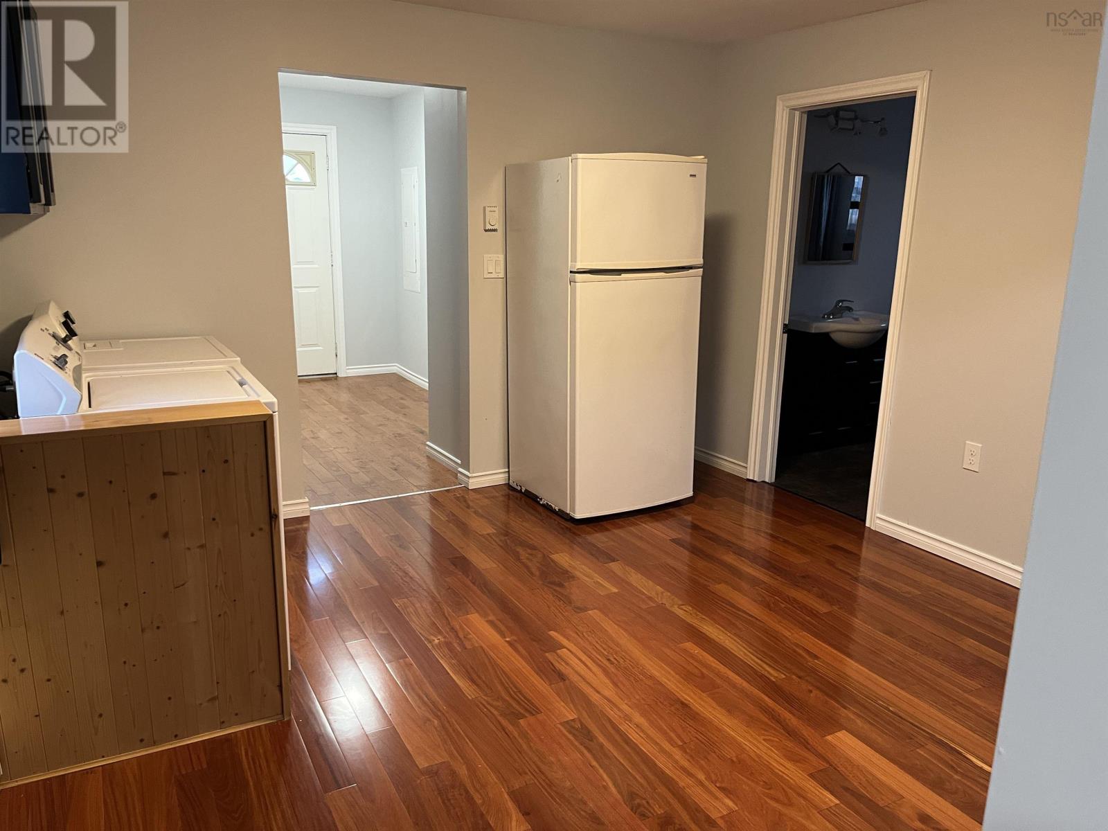 25 Morrison Street, Glace Bay, Nova Scotia  B1A 2G7 - Photo 7 - 202527718