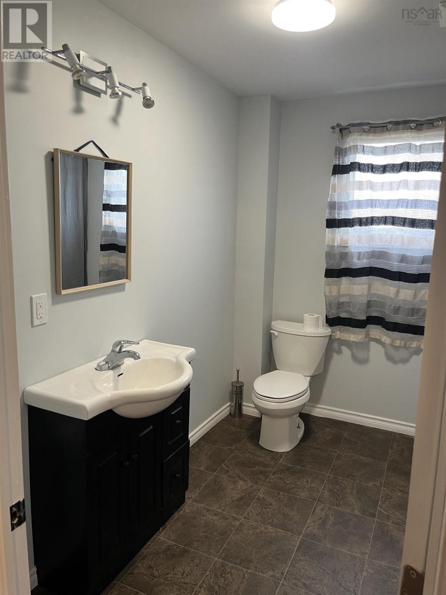 25 Morrison Street, Glace Bay, Nova Scotia  B1A 2G7 - Photo 9 - 202527718