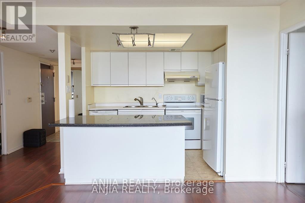 1206 - 5765 Yonge Street N, Toronto, Ontario  M2M 4H9 - Photo 2 - C12547862