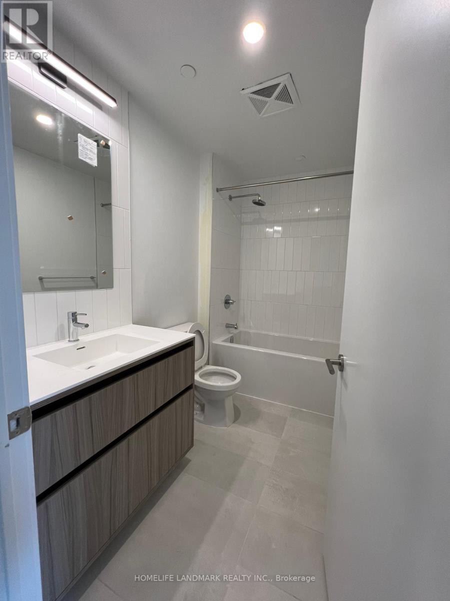 435 - 8 Beverley Glen Boulevard, Vaughan, Ontario L4J 0L5 - Photo 3 - N12547864