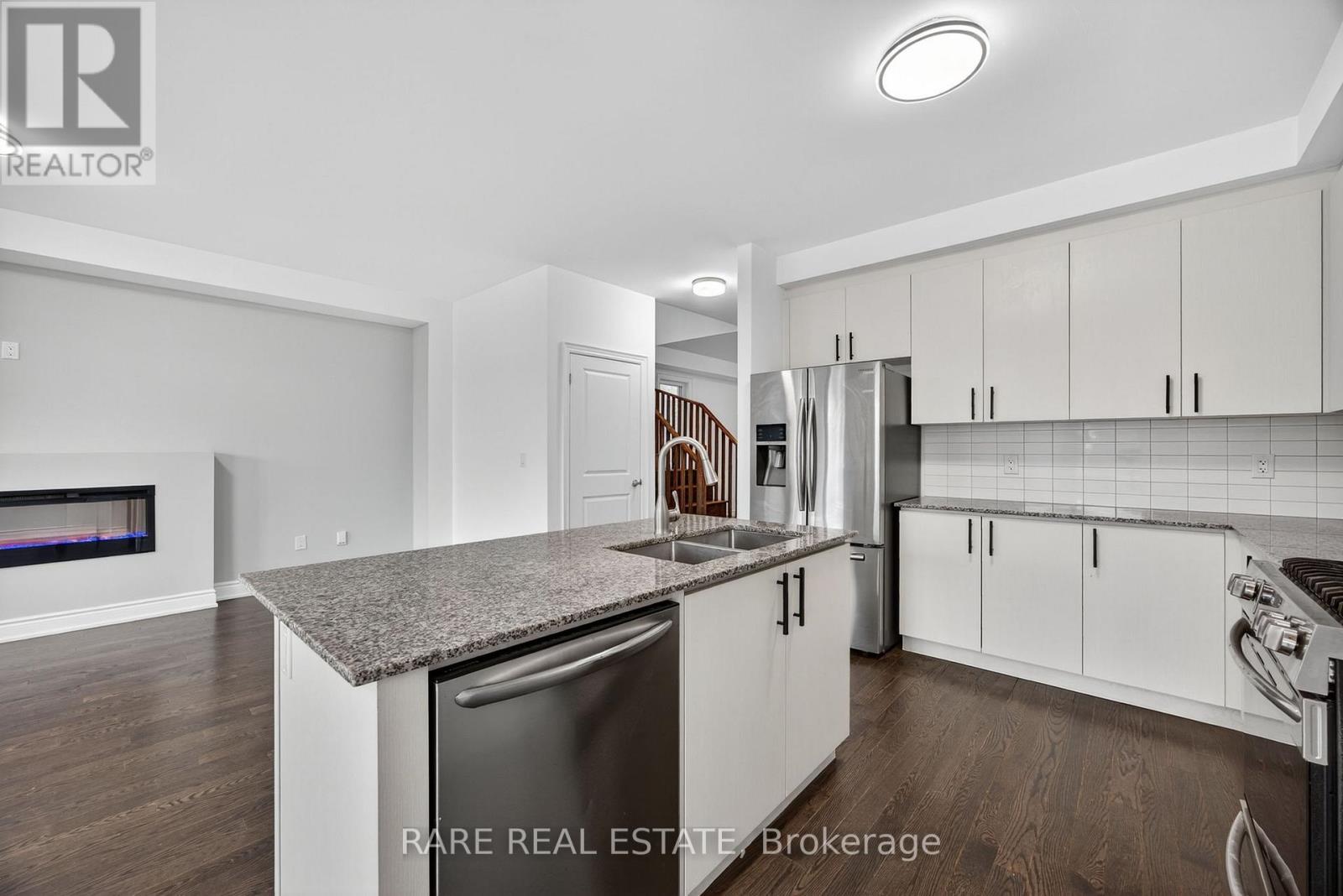 2131 Wilson Street, Innisfil, Ontario  L9S 0N8 - Photo 14 - N12547874