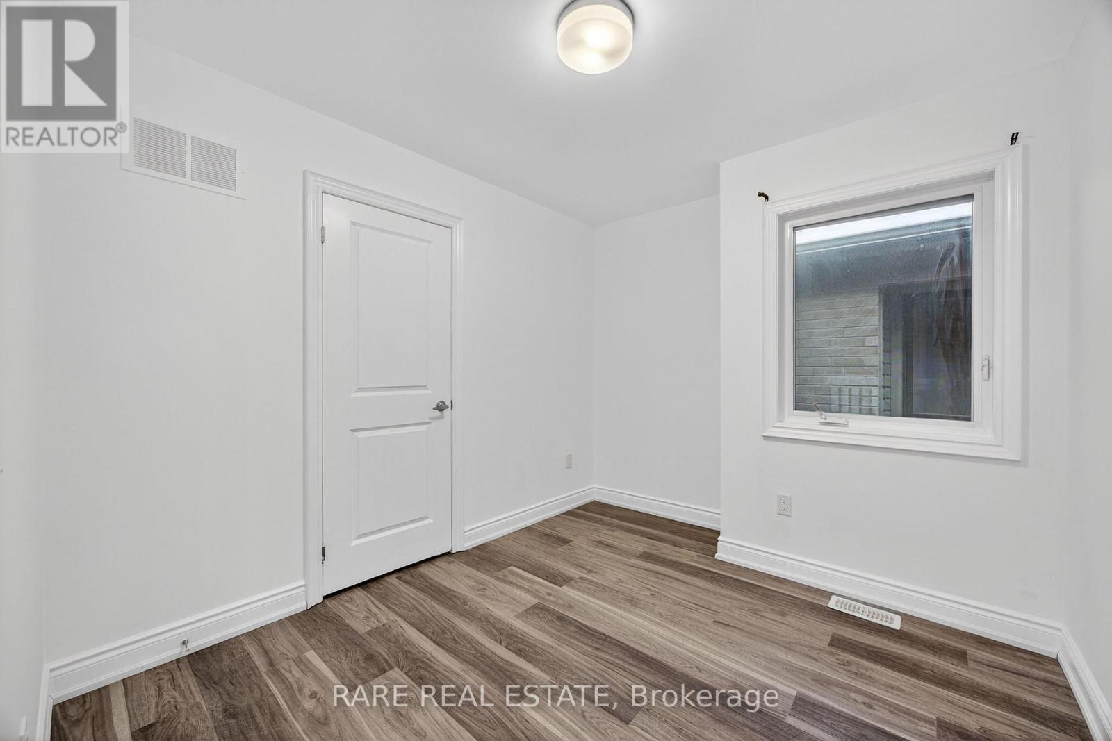 2131 Wilson Street, Innisfil, Ontario  L9S 0N8 - Photo 20 - N12547874