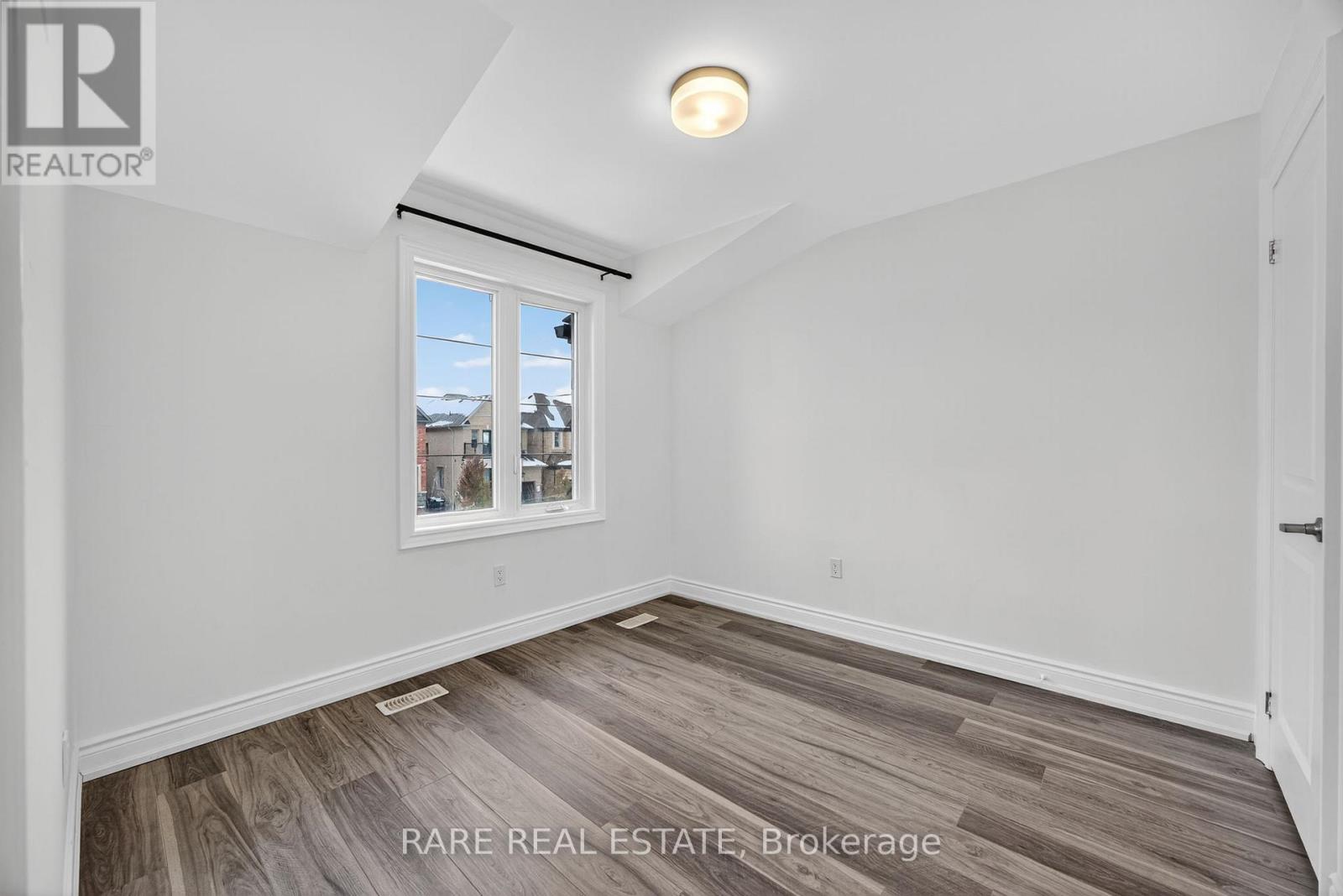 2131 Wilson Street, Innisfil, Ontario  L9S 0N8 - Photo 21 - N12547874