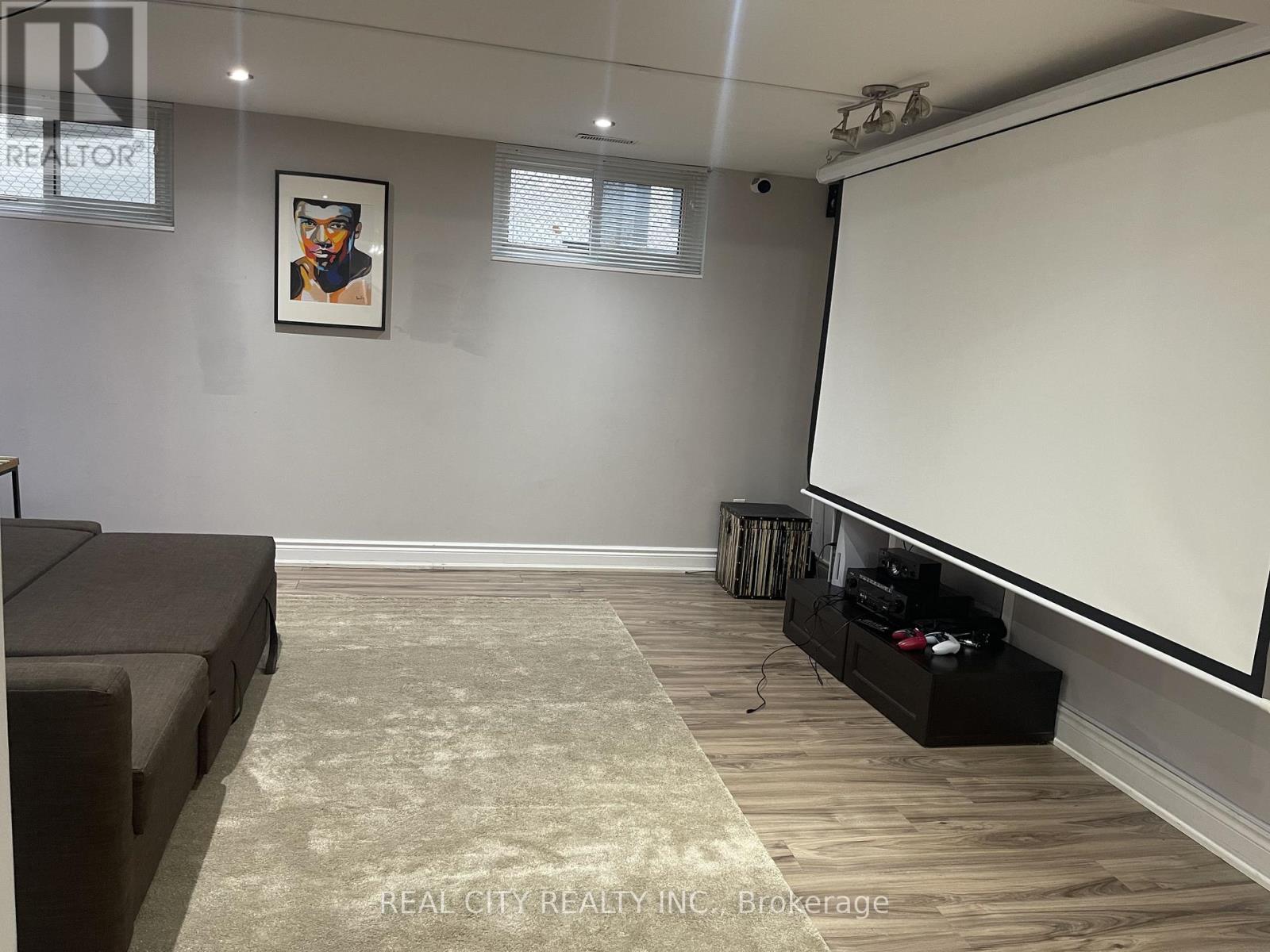 47 Ladyslipper Court, Markham, Ontario  L3T 2S6 - Photo 7 - N12547882