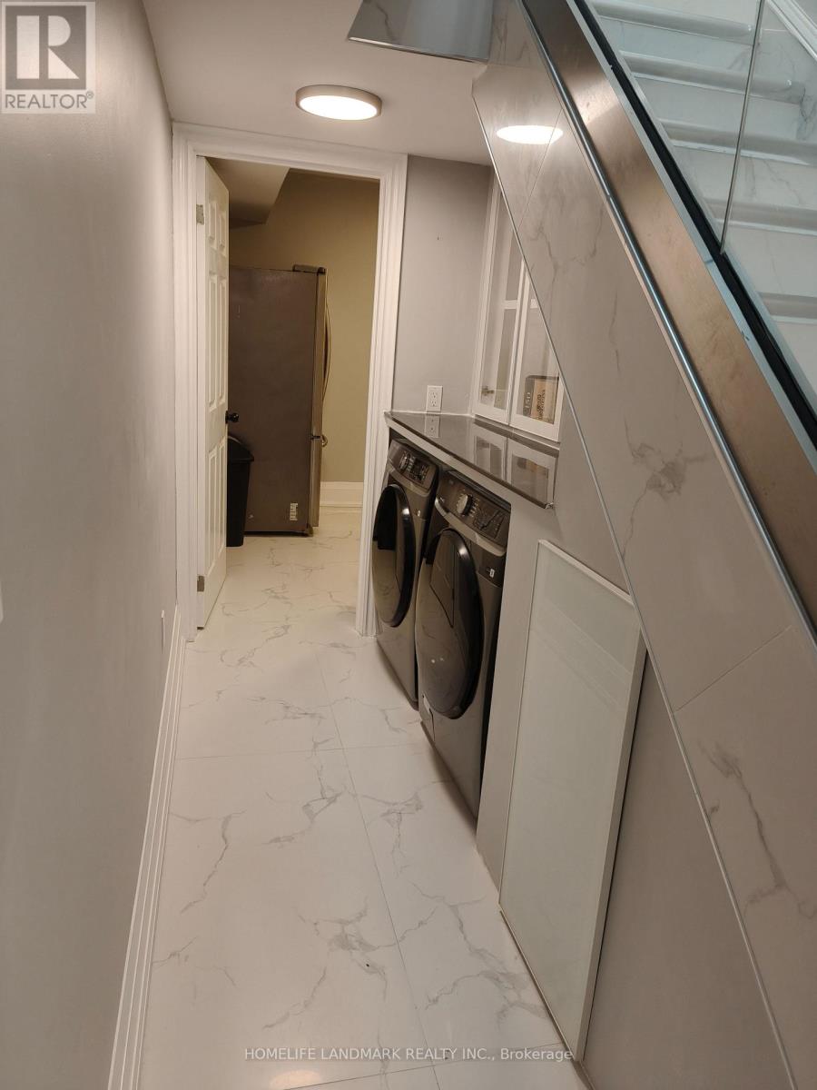 26 Diamondwood Drive, Caledon, Ontario  L7E 4H6 - Photo 6 - W12547856