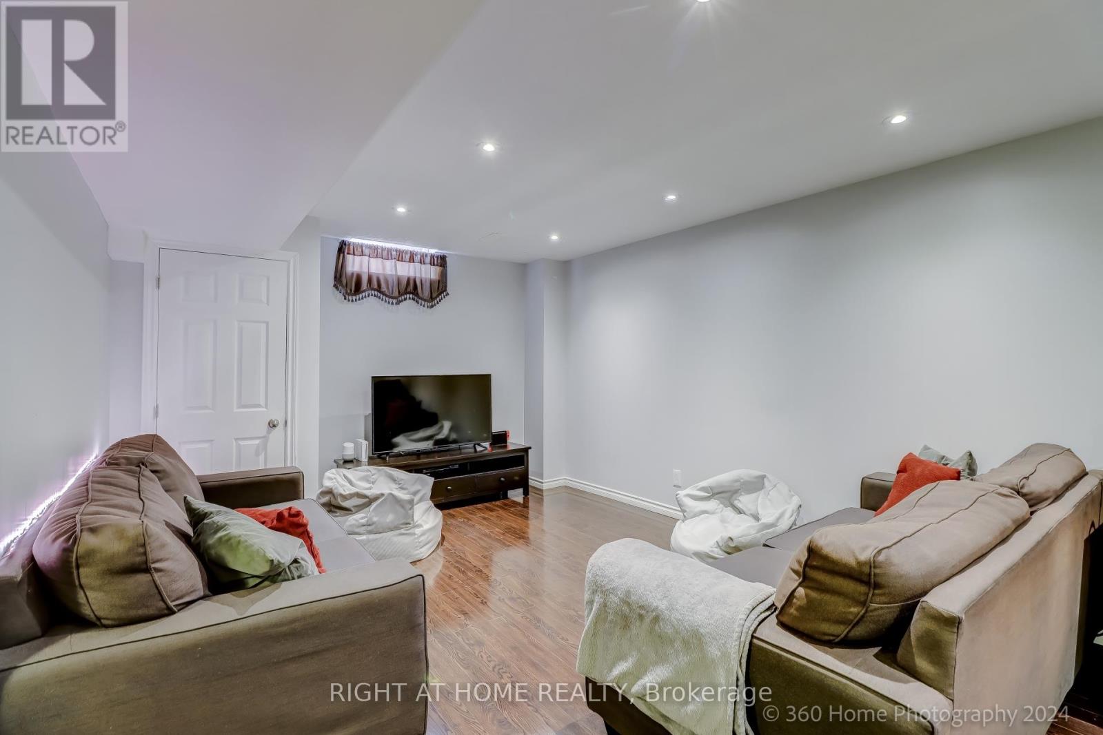 Lower - 69 Calderstone, Brampton, Ontario  L6P 2A7 - Photo 10 - W12547870