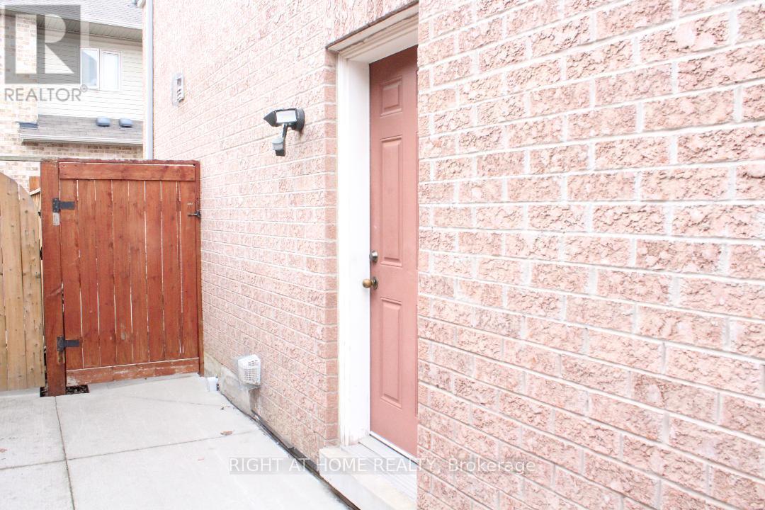 Lower - 69 Calderstone, Brampton, Ontario  L6P 2A7 - Photo 14 - W12547870