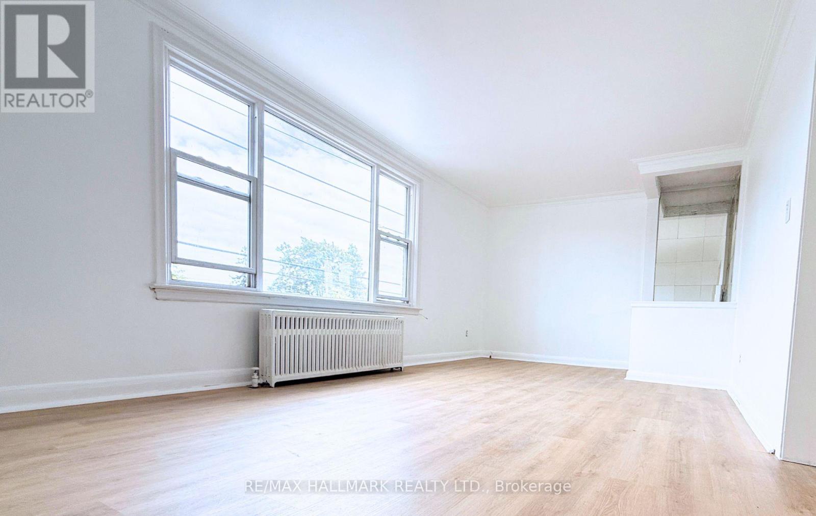 Upper - 314 Browns Line, Toronto, Ontario  M8W 3W2 - Photo 12 - W12547878