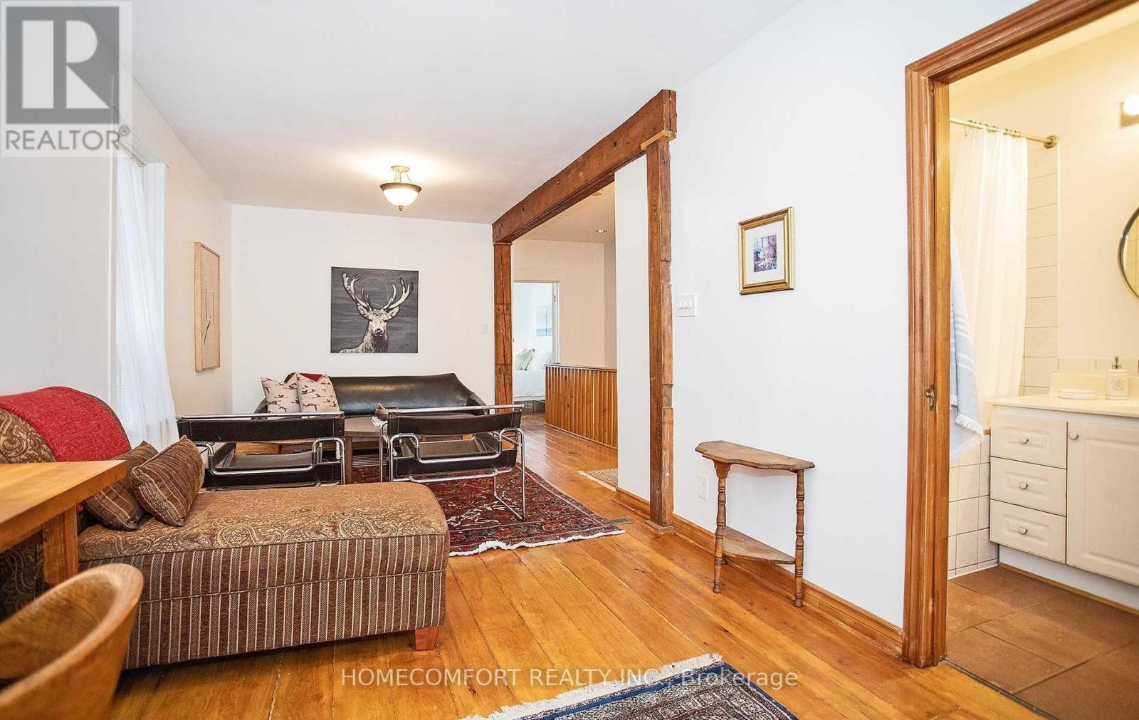 Upper - 11 Pauline Avenue, Toronto, Ontario  M6H 3M7 - Photo 12 - W12547898