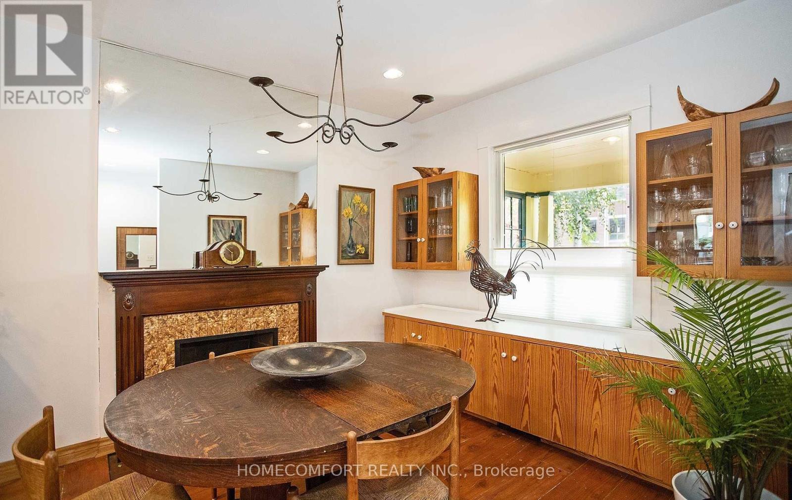 Upper - 11 Pauline Avenue, Toronto, Ontario  M6H 3M7 - Photo 5 - W12547898