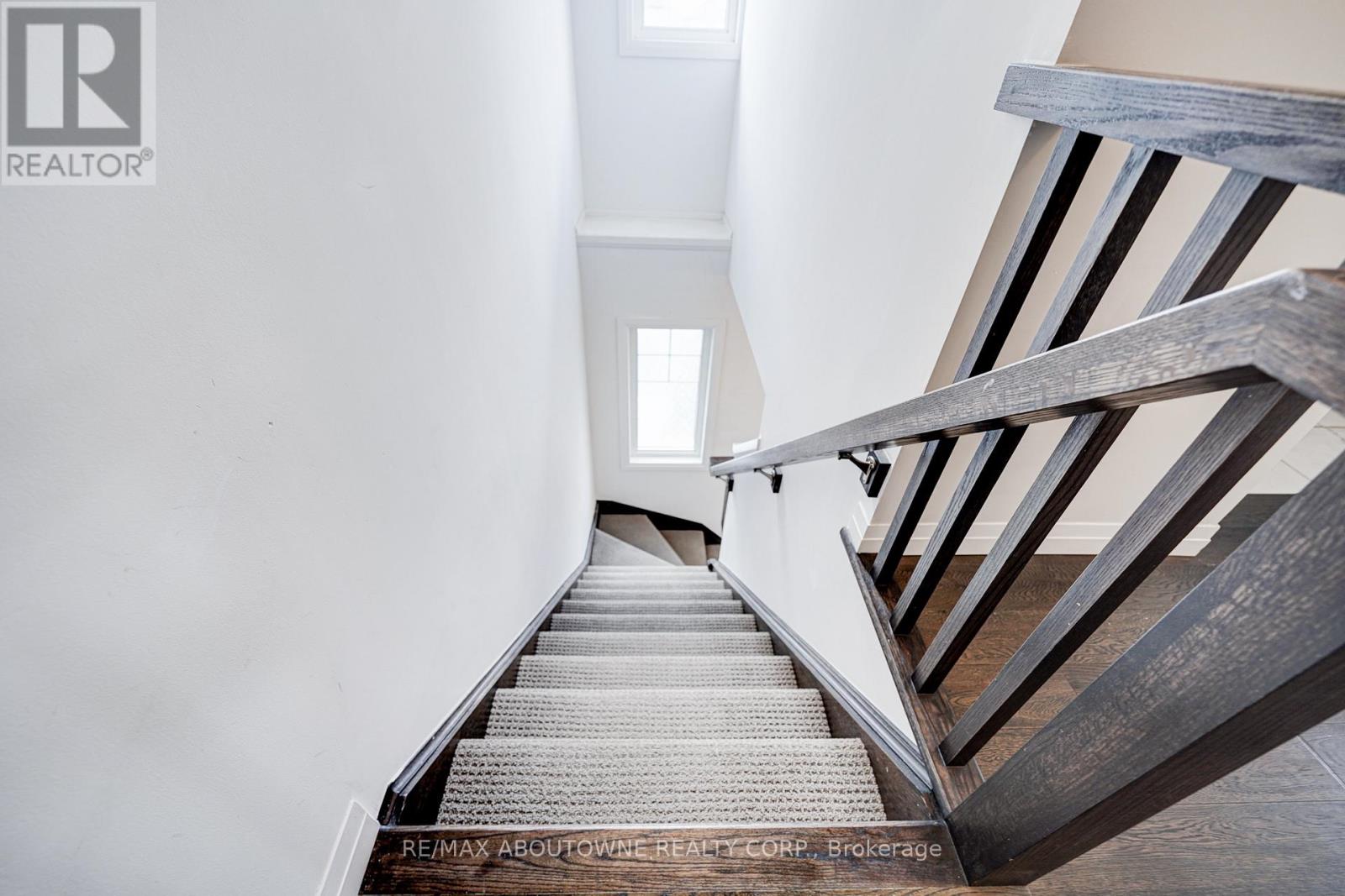 19 Ritchie Lane, Hamilton, Ontario  L9G 0H2 - Photo 10 - X12547854