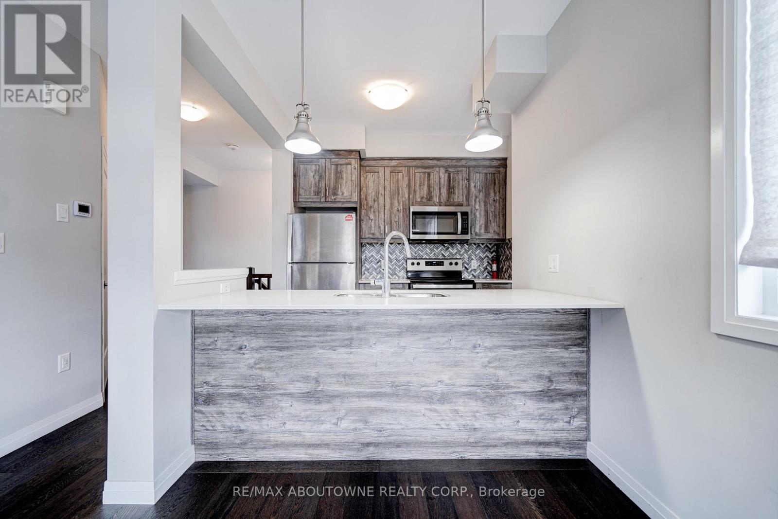 19 Ritchie Lane, Hamilton, Ontario  L9G 0H2 - Photo 17 - X12547854