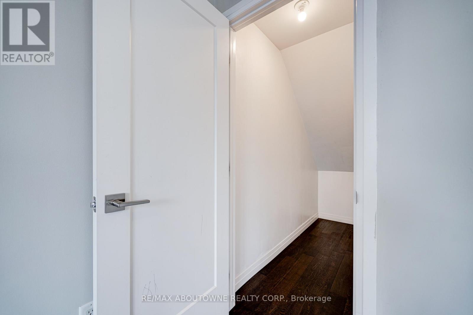 19 Ritchie Lane, Hamilton, Ontario  L9G 0H2 - Photo 23 - X12547854