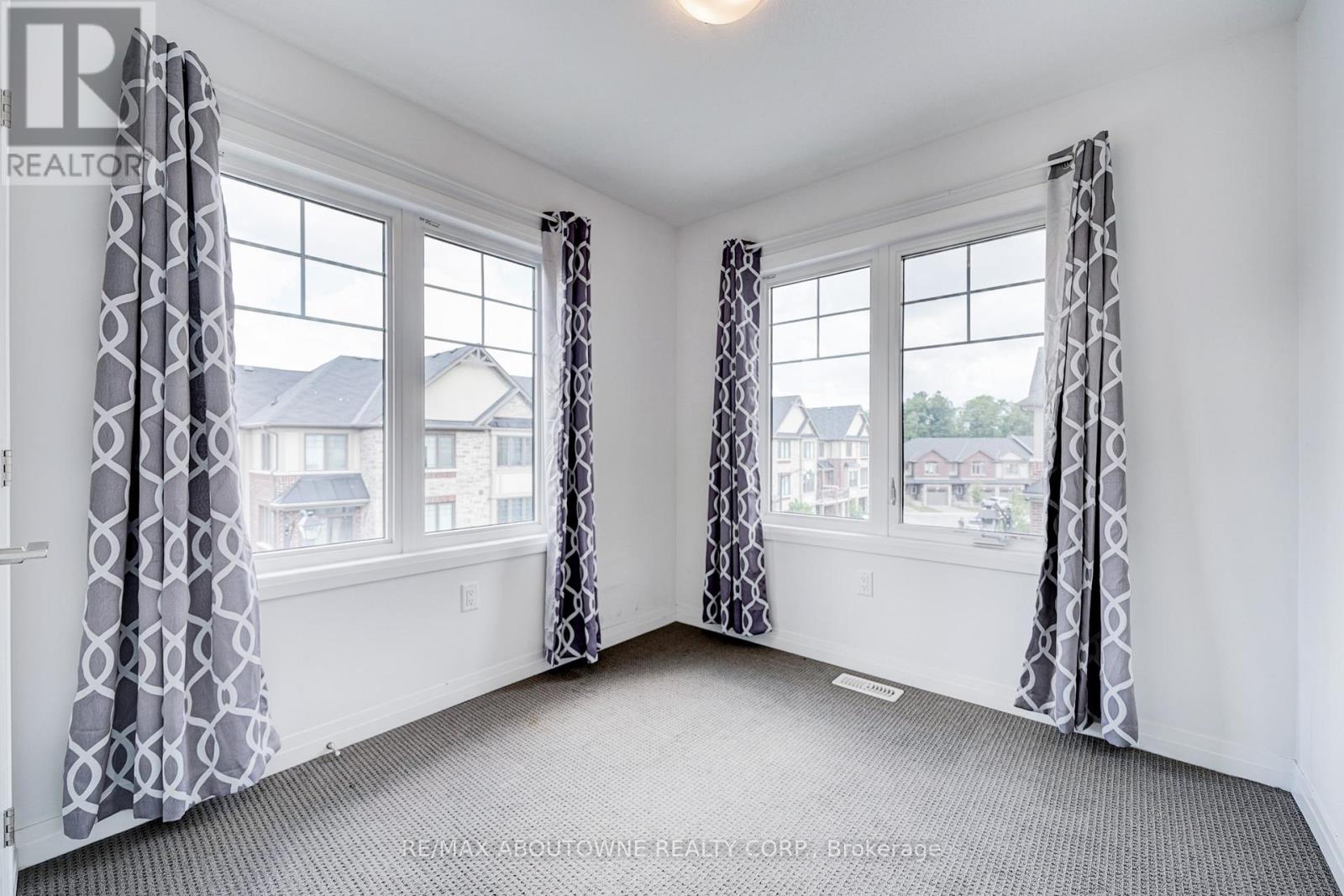 19 Ritchie Lane, Hamilton, Ontario  L9G 0H2 - Photo 31 - X12547854