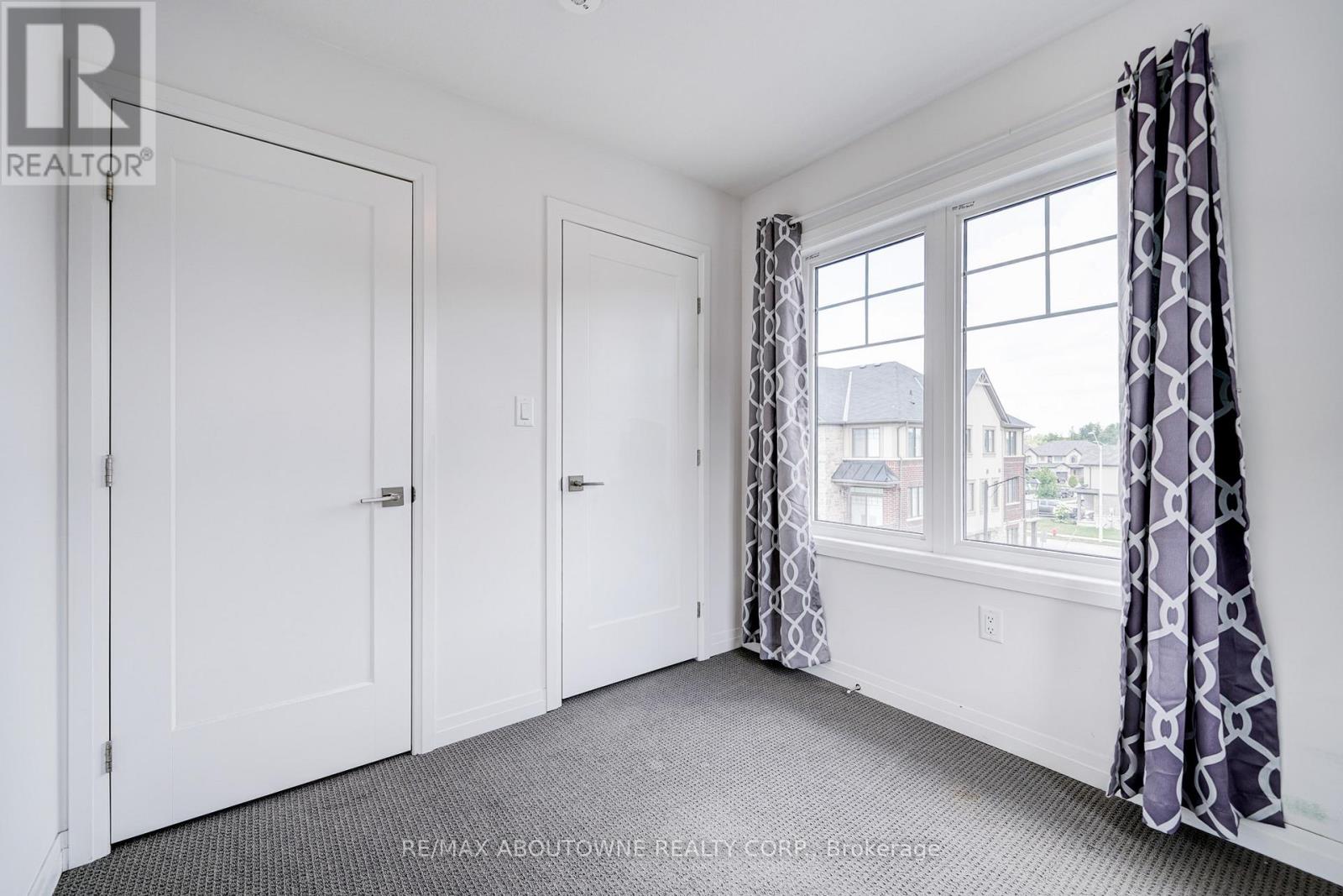 19 Ritchie Lane, Hamilton, Ontario  L9G 0H2 - Photo 32 - X12547854