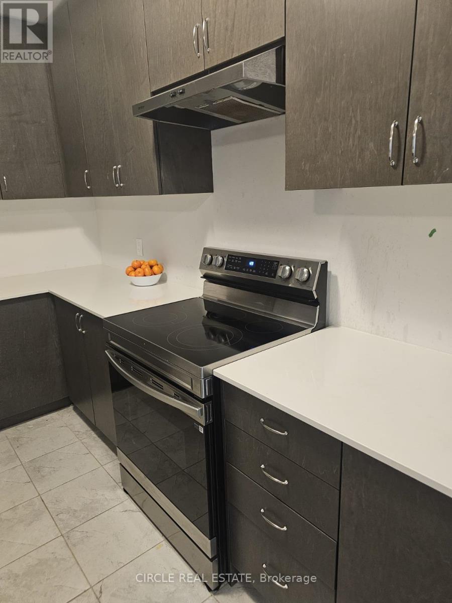 37 - 400 Newman Drive, Cambridge, Ontario  N1S 0E8 - Photo 5 - X12547872