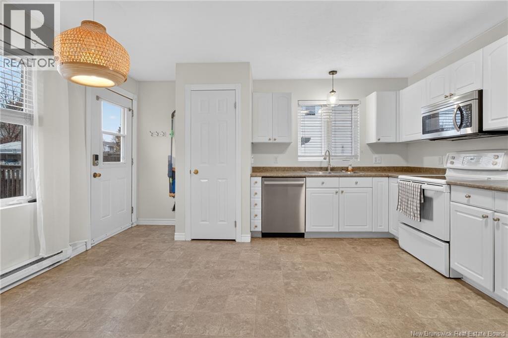 24 Briarlea Drive, Moncton, New Brunswick  E1G 2E9 - Photo 8 - NB130167