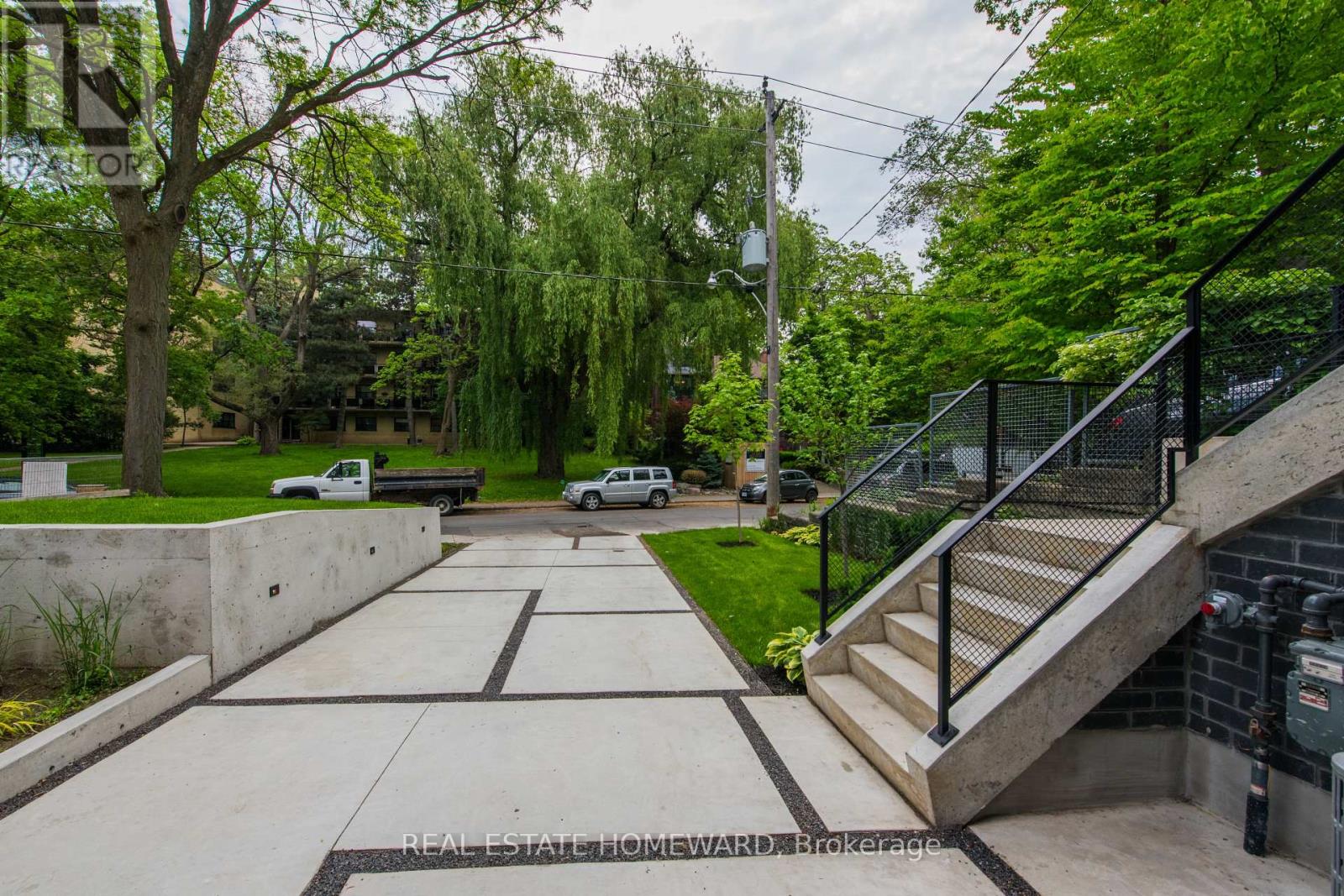 174 Kenilworth Avenue, Toronto, Ontario M4L 3S6 - Photo 45 - E12485044