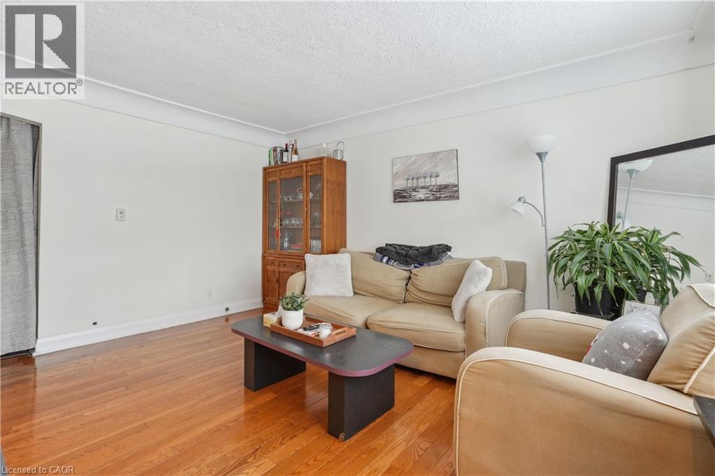 239 East 22nd Street, Hamilton, Ontario  L8V 2V8 - Photo 25 - 40771223