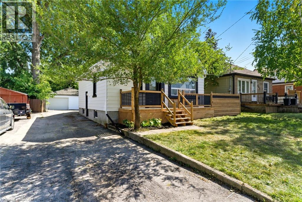 239 East 22nd Street, Hamilton, Ontario  L8V 2V8 - Photo 3 - 40771223