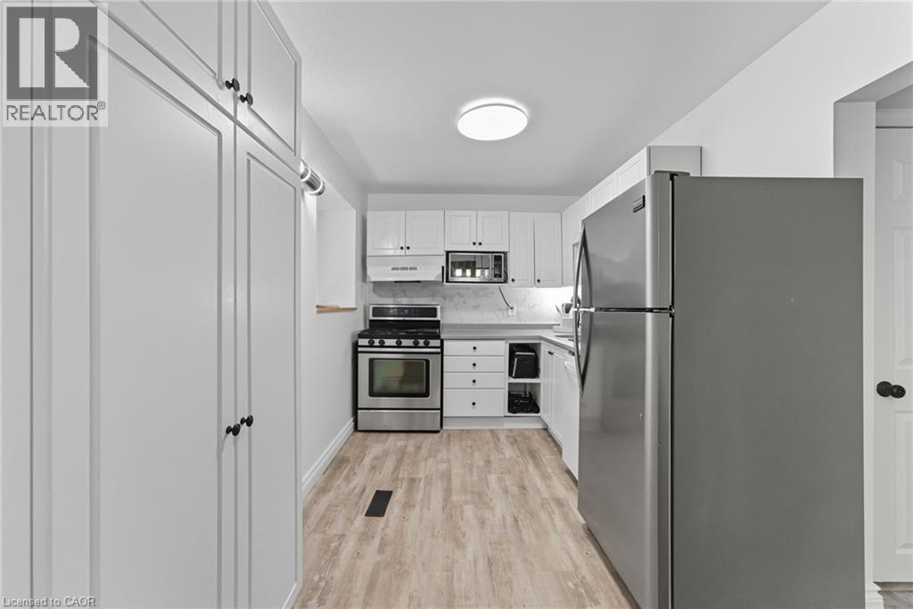 239 East 22nd Street, Hamilton, Ontario  L8V 2V8 - Photo 5 - 40771223