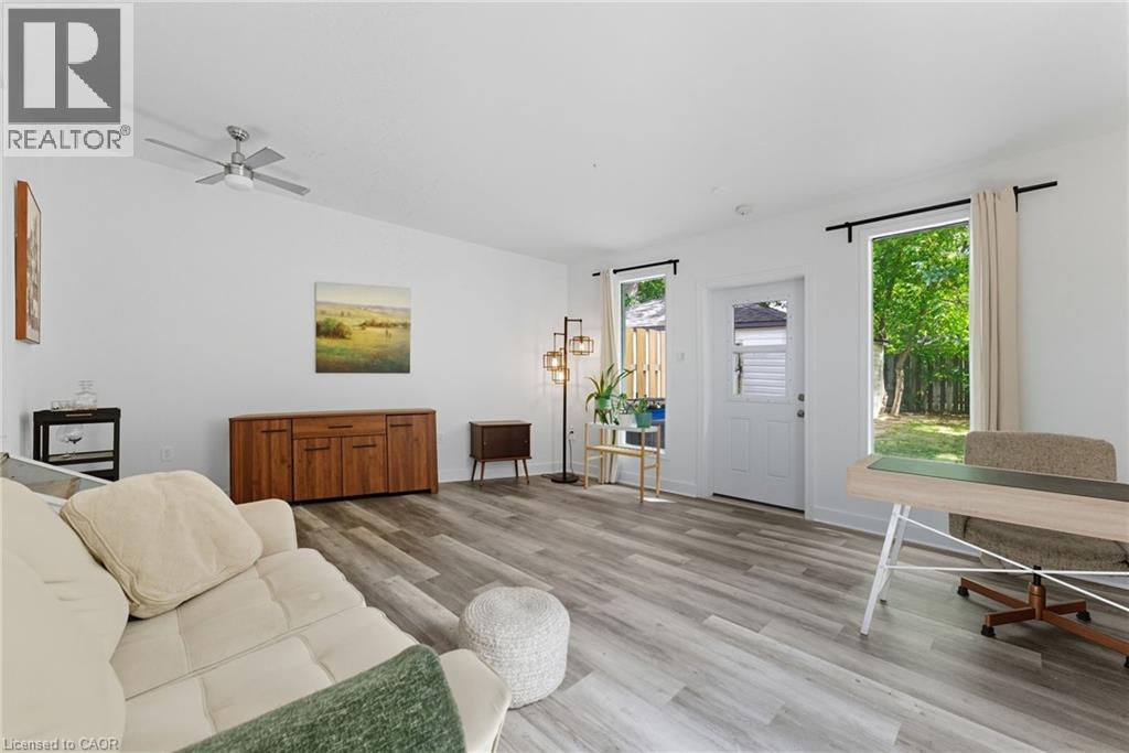 239 East 22nd Street, Hamilton, Ontario  L8V 2V8 - Photo 13 - 40771223