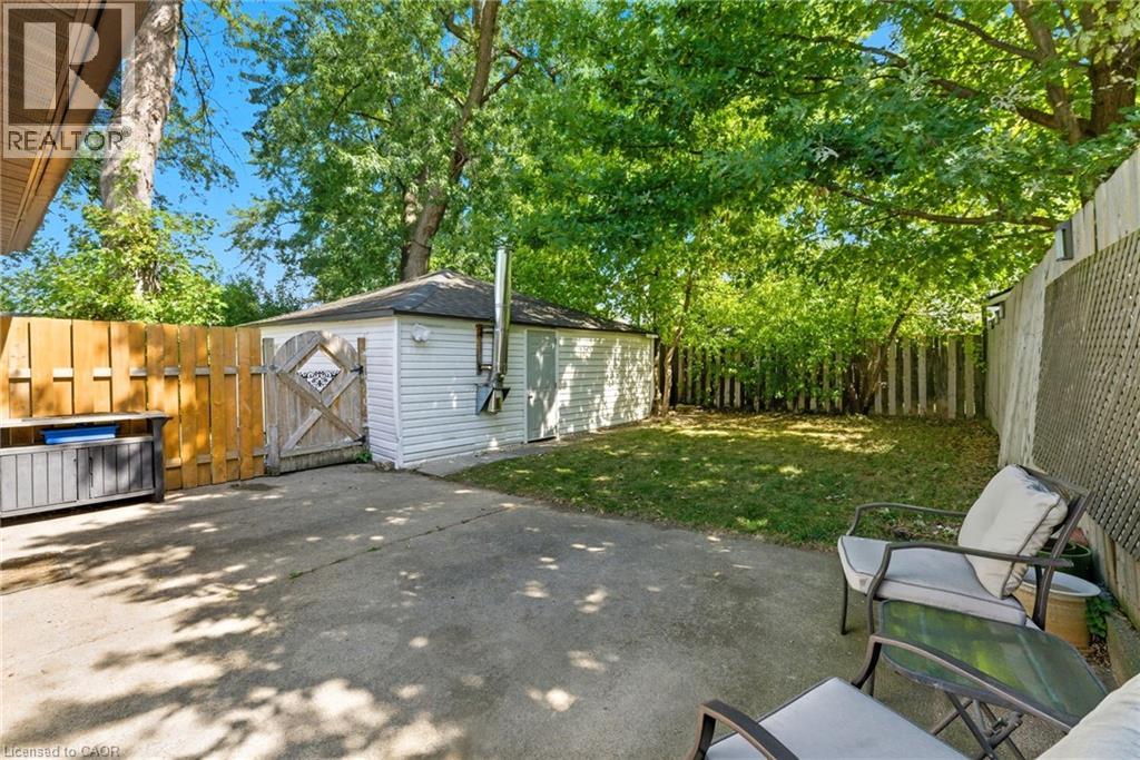 239 East 22nd Street, Hamilton, Ontario  L8V 2V8 - Photo 37 - 40771223