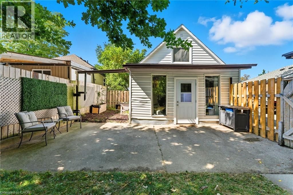 239 East 22nd Street, Hamilton, Ontario  L8V 2V8 - Photo 39 - 40771223