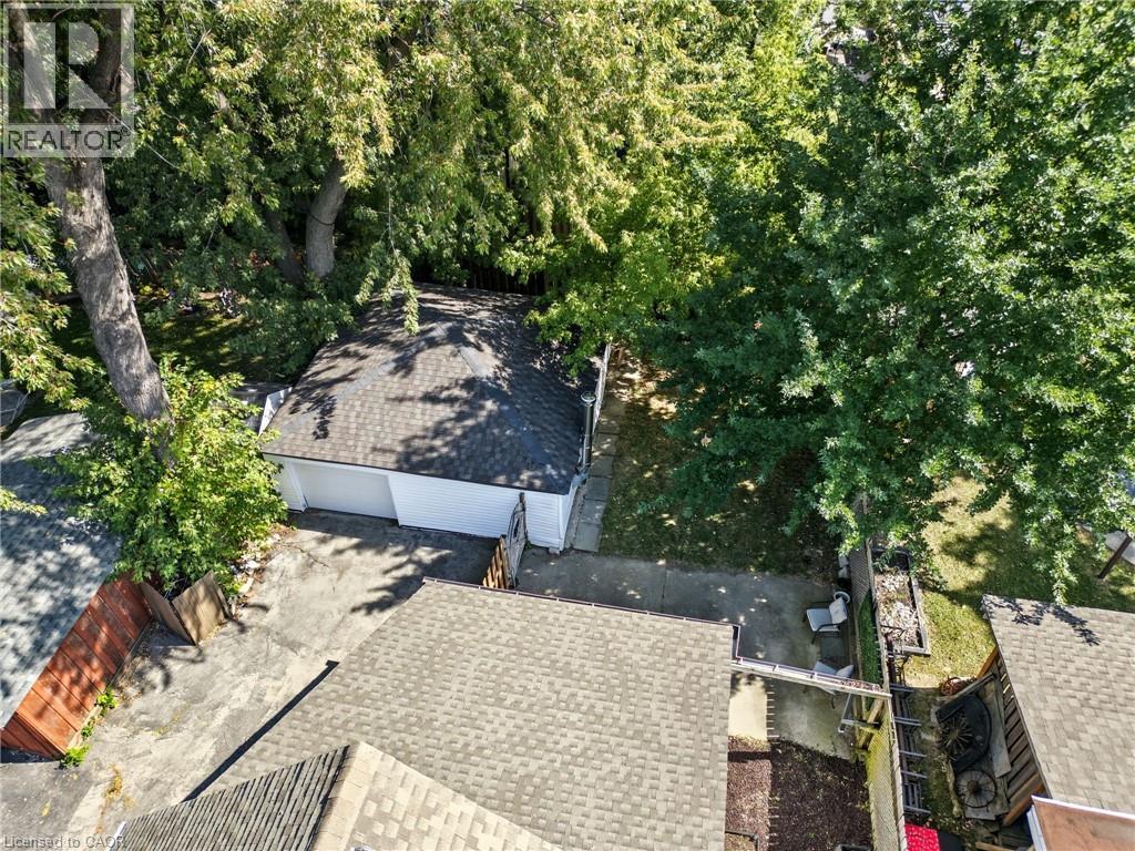 239 East 22nd Street, Hamilton, Ontario  L8V 2V8 - Photo 40 - 40771223